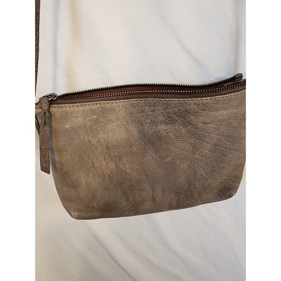 ANTHROPOLOGIE ROCK PAPER SCISSORS Gray Leather Mini Crossbody with Top Zipper - Picture 3 of 7